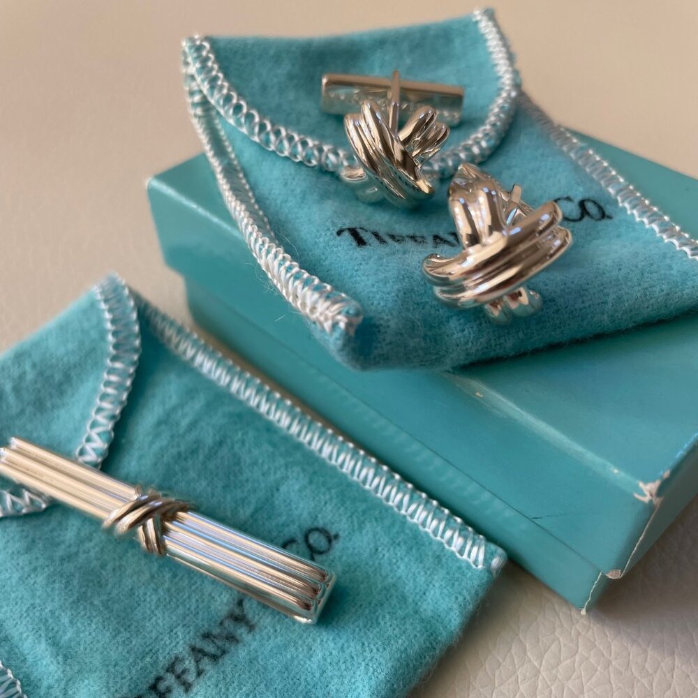 Tiffany & Co Silver Signature Cufflinks and Money Clip Signature Tie Pin set
